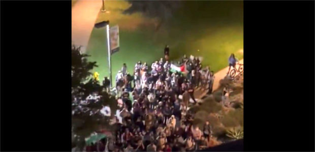 BREAKING: UC San Diego police forced to EVACUATE Jewish students after threatening pro-Hamas mob shows up