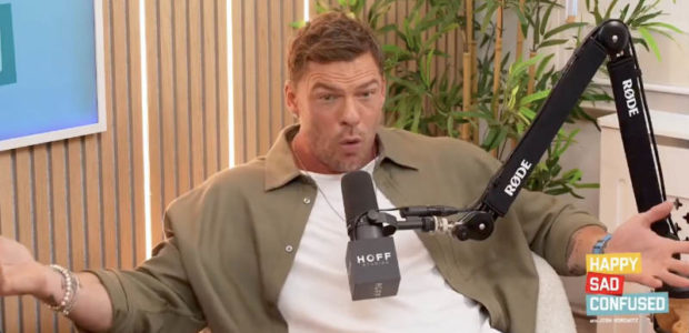 LOON VIDEO – Reacher star Alan Richardson screams that Trump is an Epstein pedophile and rapist